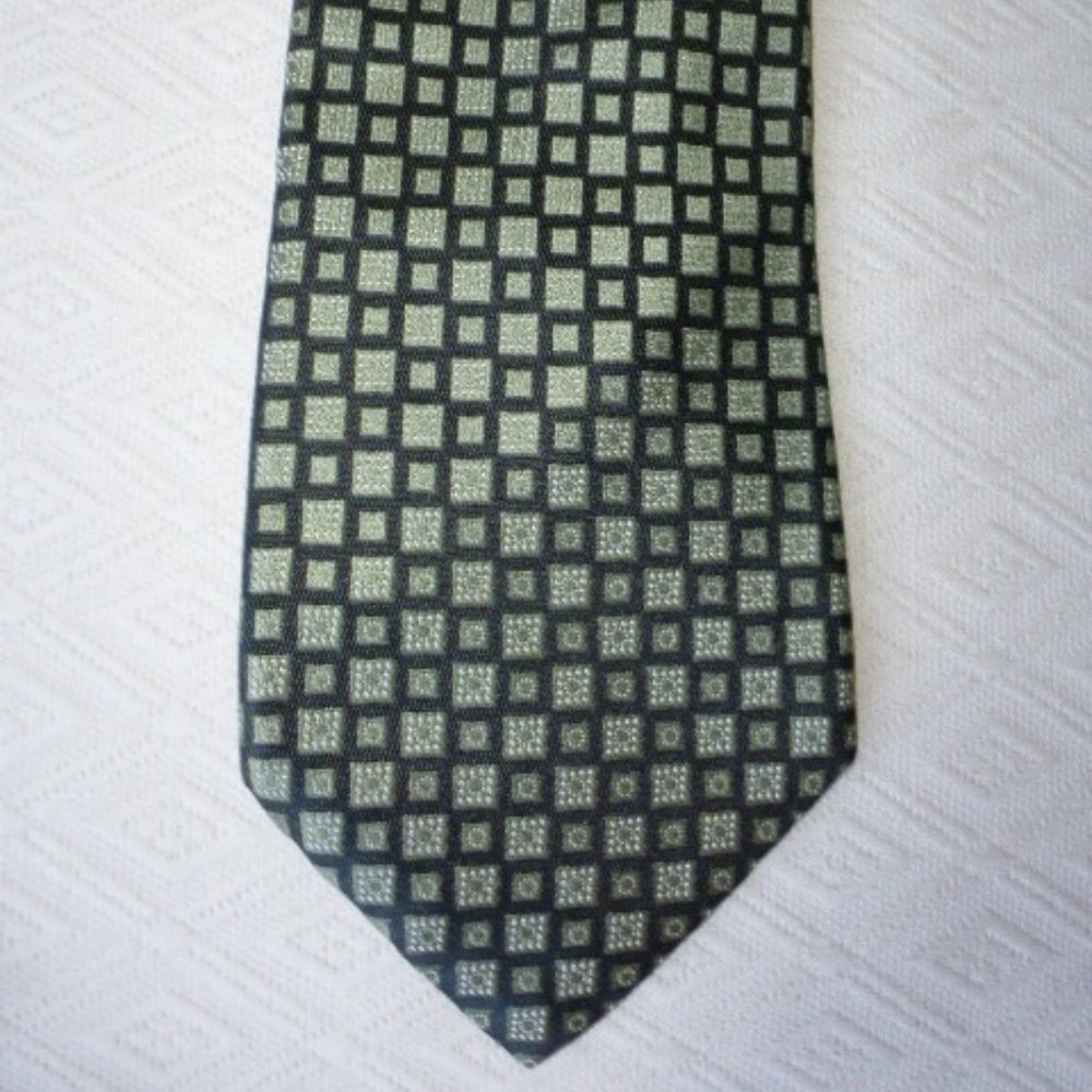 STEFANO RICCI Italy green black geometric squares floral 100% silk tie